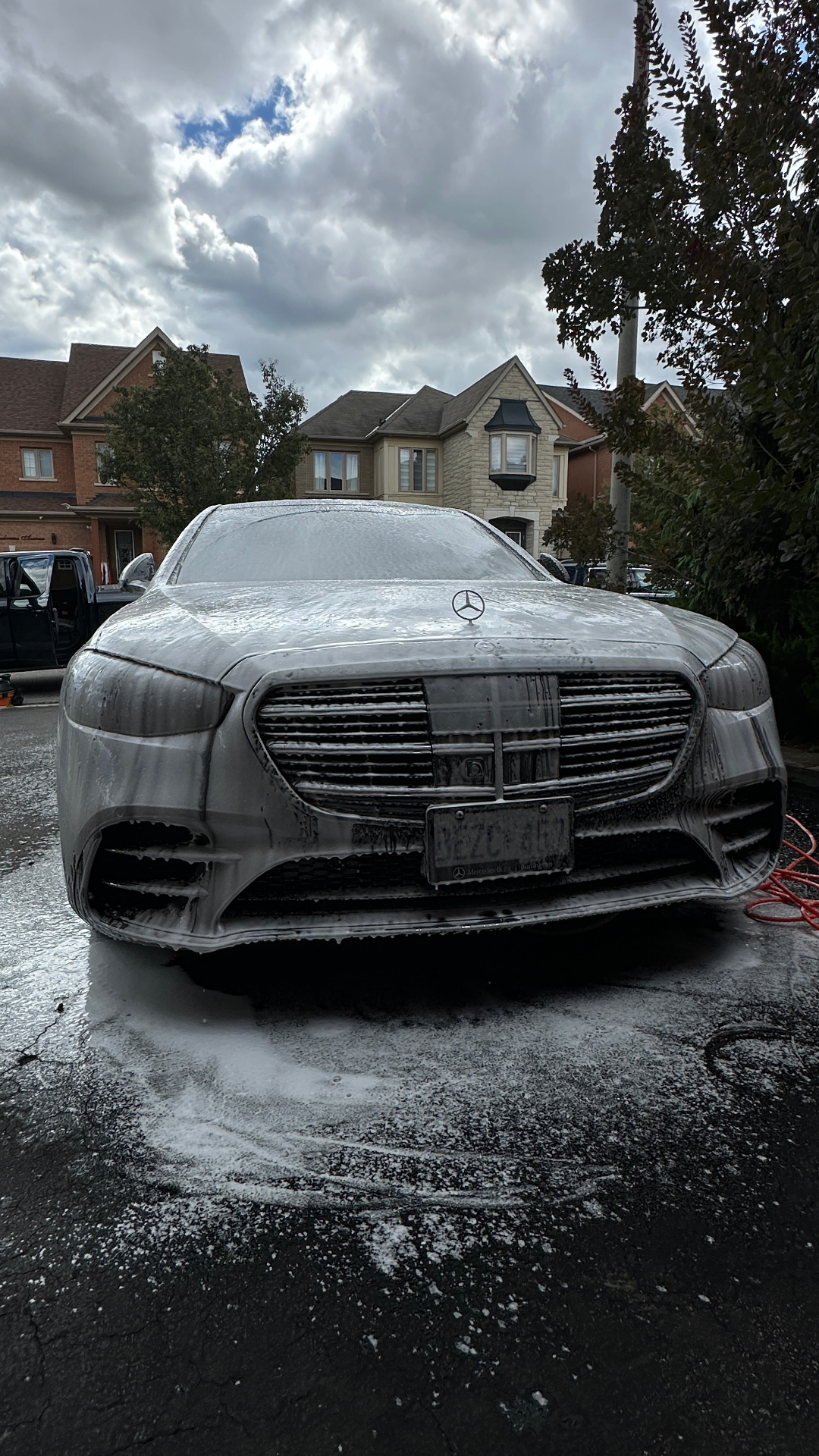 Mercedes S-Class fully foamed during exterior wash